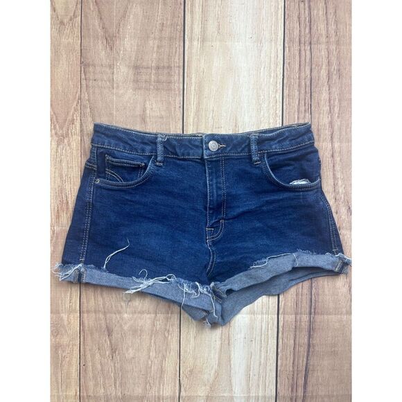 Zara Pants - Zara Trafaluc Denim Cut Off Medium Wash Cuffed Women's Size‎ 6